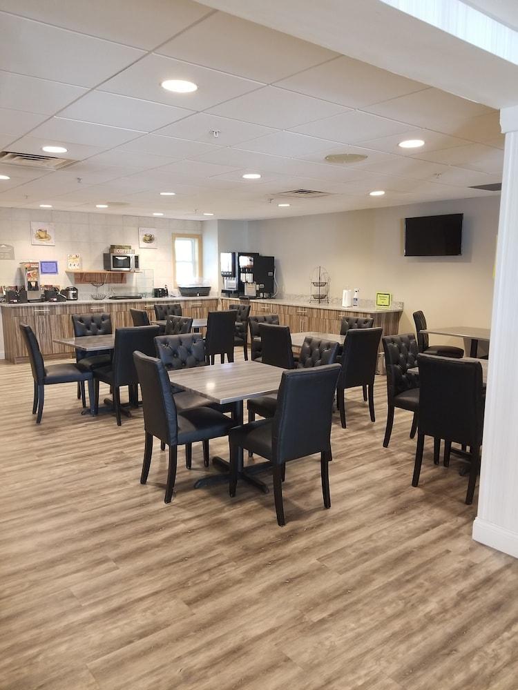 Microtel & By Wyndham Hotel York