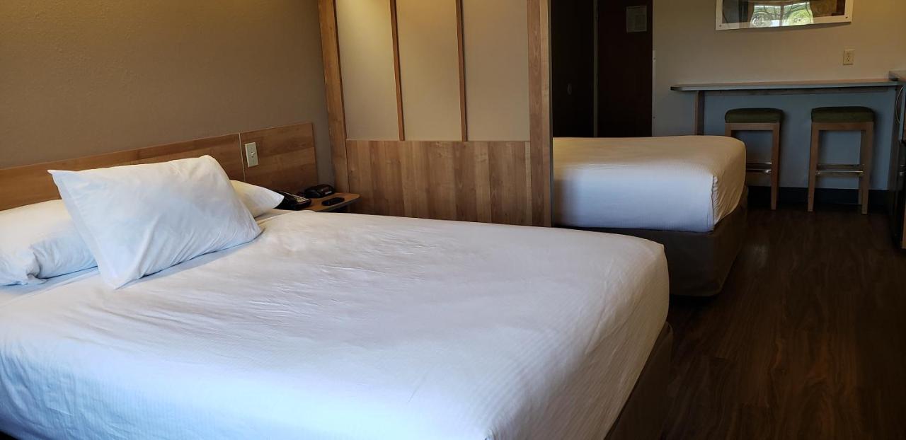 Microtel & By Wyndham Hotel York
