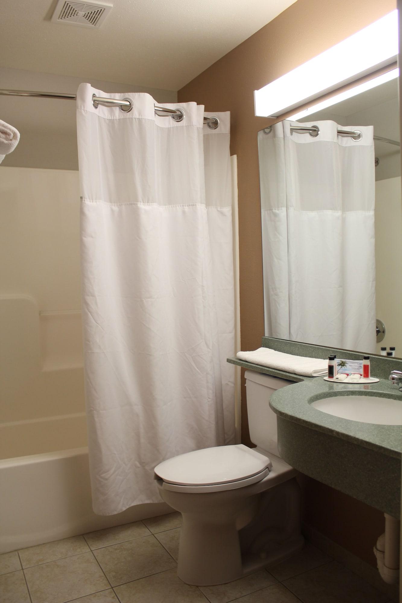 Microtel & By Wyndham 2*
