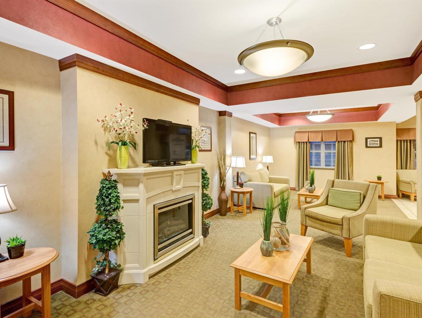 Hotel Microtel & By Wyndham 2*