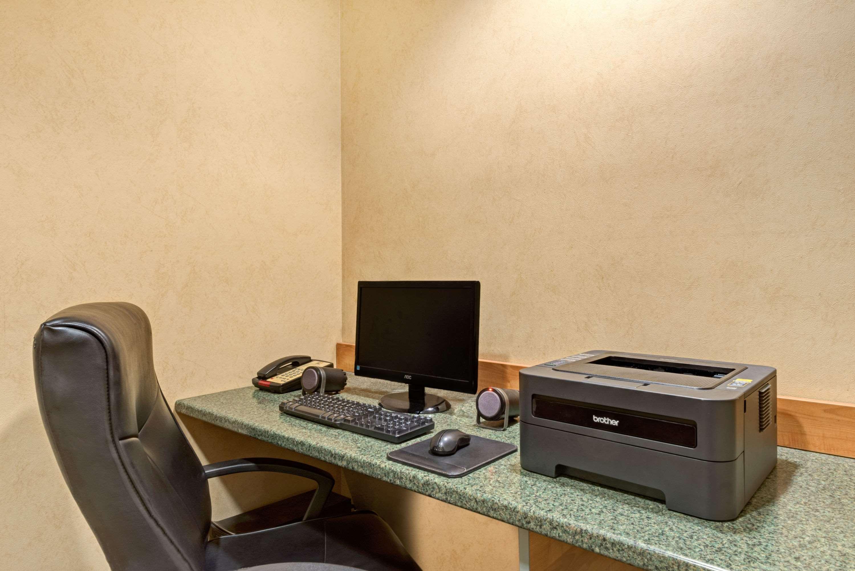 Microtel & By Wyndham 2*