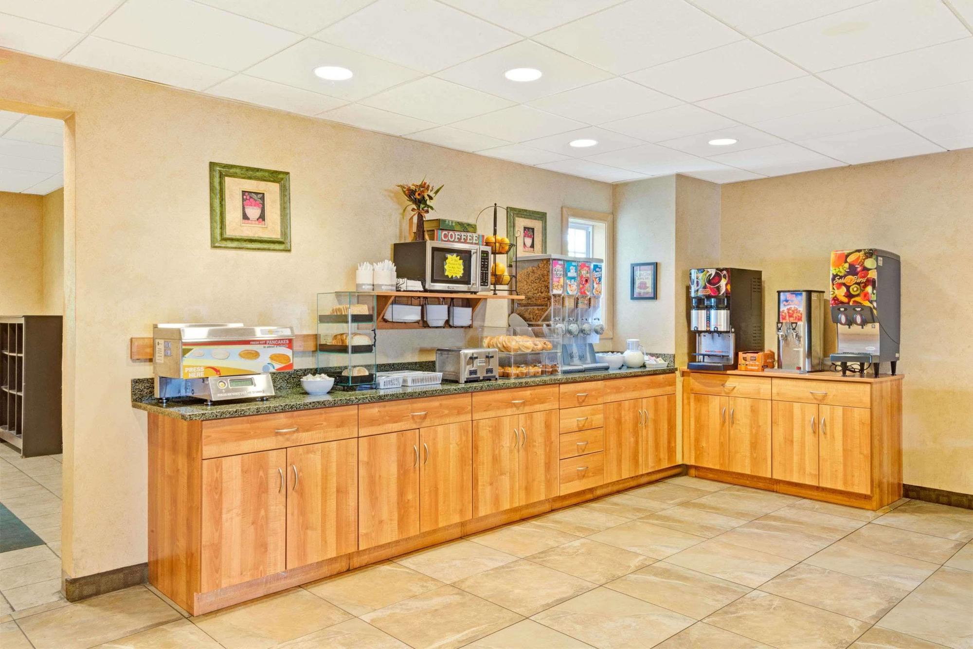 Microtel & By Wyndham York