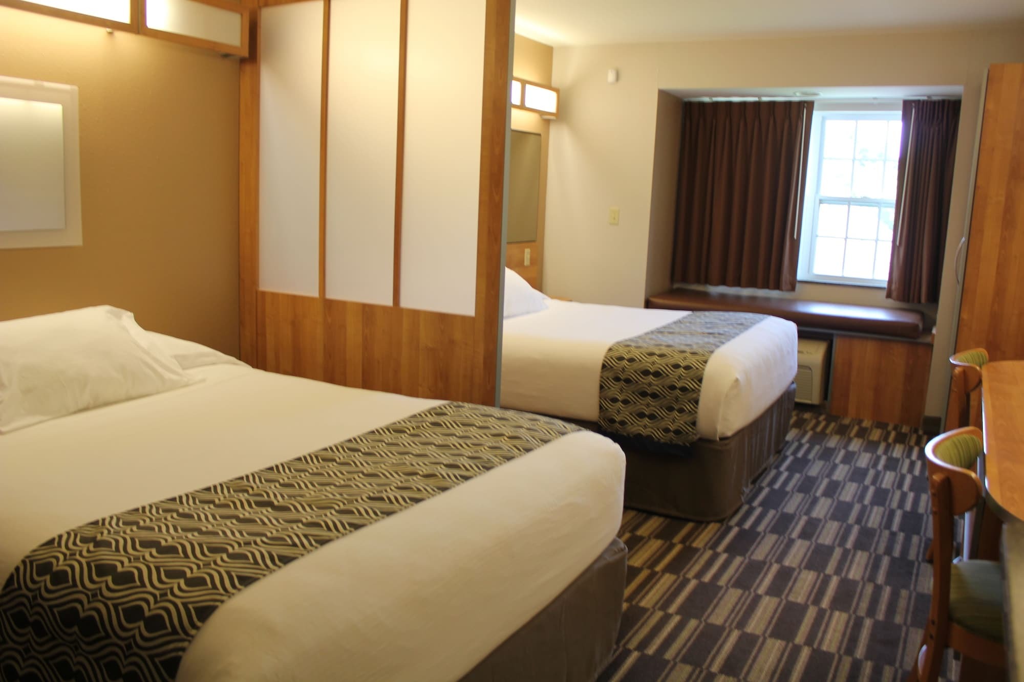 Microtel & By Wyndham 2*